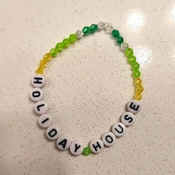 Taylor Swift Friendship Bracelet - Picture 1 of 2